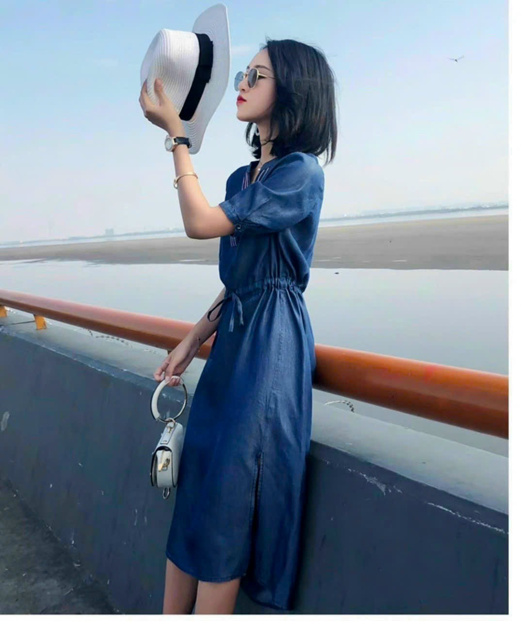 ĐẦM JEAN DENIM DÁNG XÒE CỔ TRỤ PHỐI VIỀN